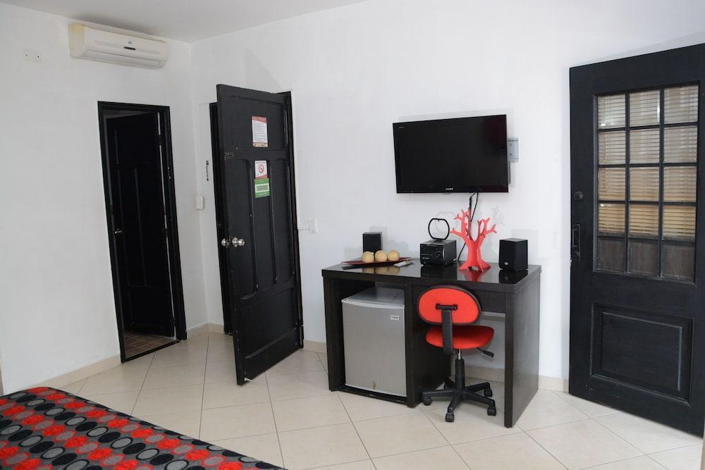 מדיין Hotel Quinta Avenida מראה חיצוני תמונה