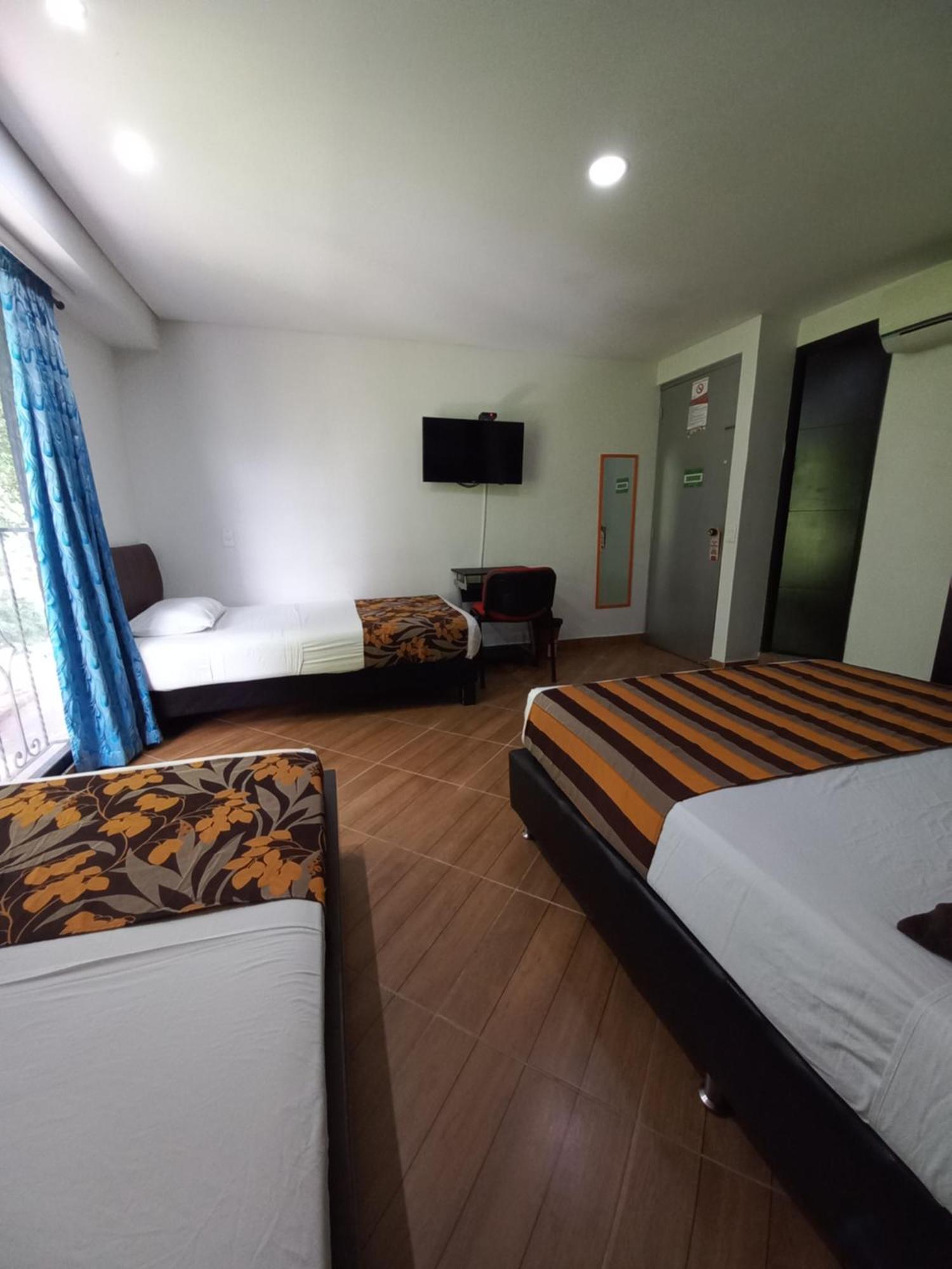 מדיין Hotel Quinta Avenida מראה חיצוני תמונה